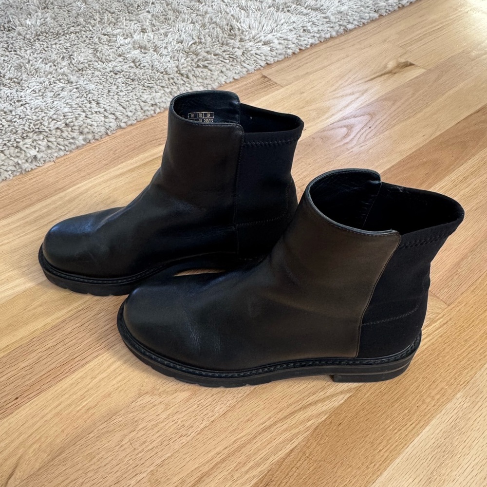 Stuart Weitzman Leather 5050 lift bootie